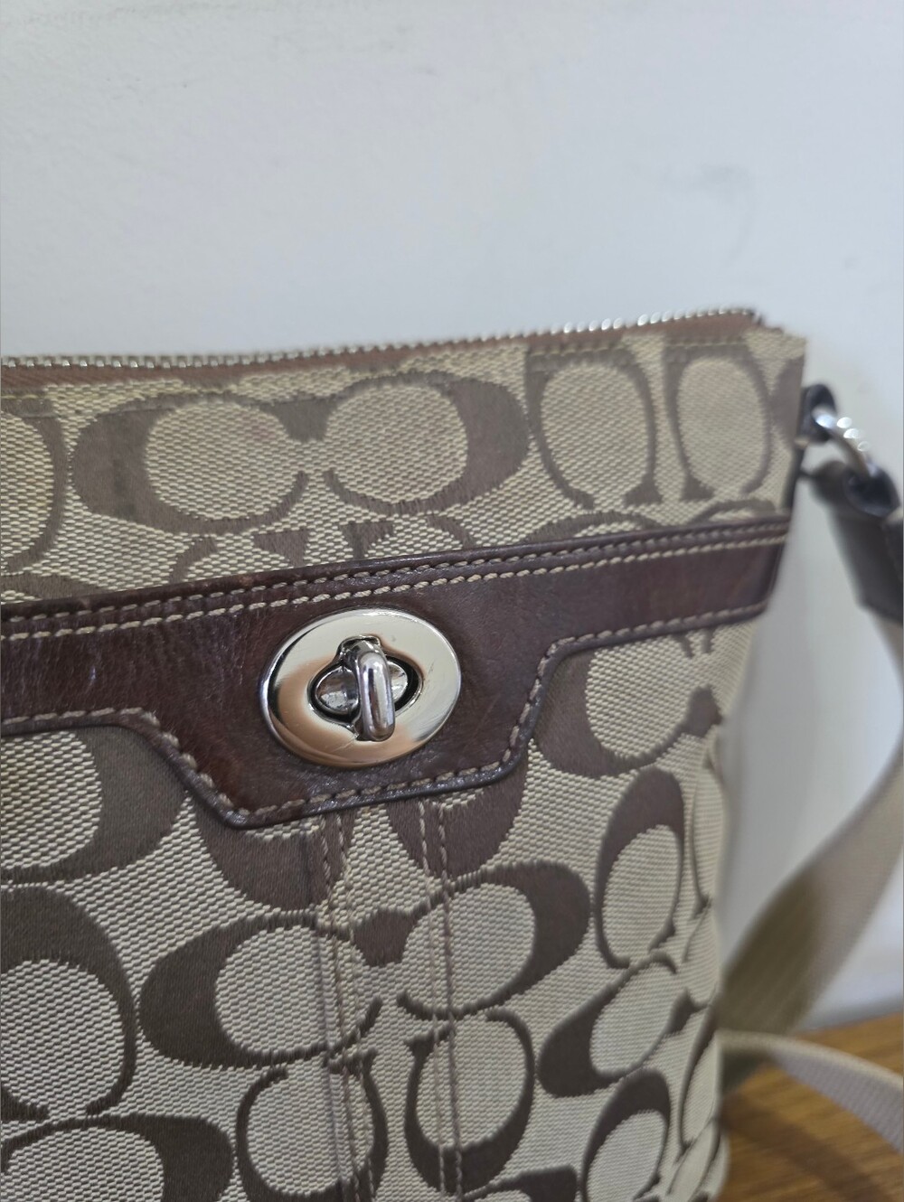 Coach Signature Jacquard Brown/Tan leather Crossbody bag - Picture 2 of 11